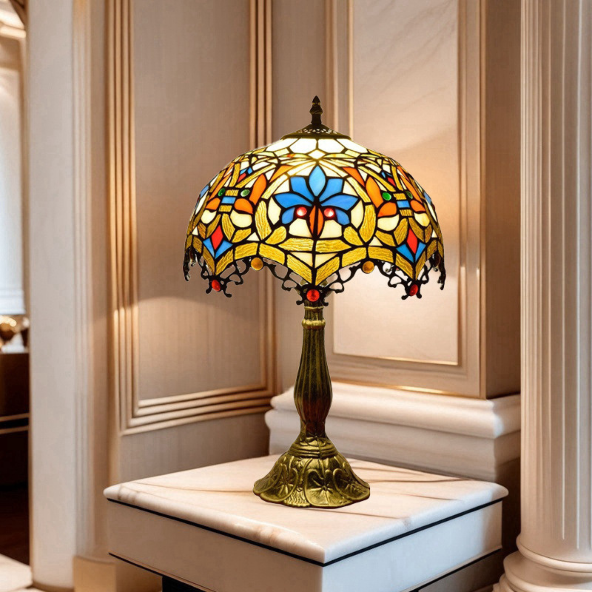 Tiffany lamp in study room - classic library lighting