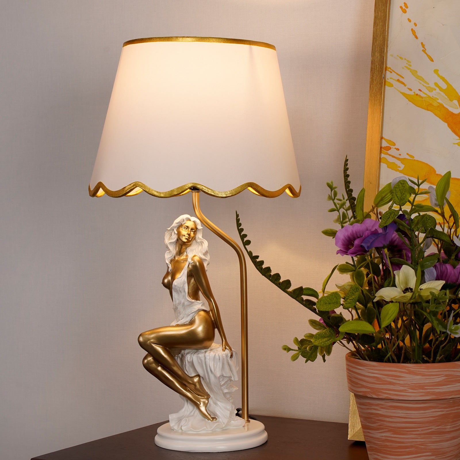 Art Nouveau Figurine Sculptural Table Lamp